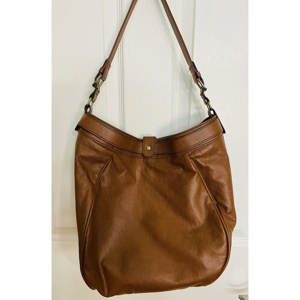Forever 21 Women Brown Faux Vegan Leather Shoulder Hobo Bag Tote Gym Weekend